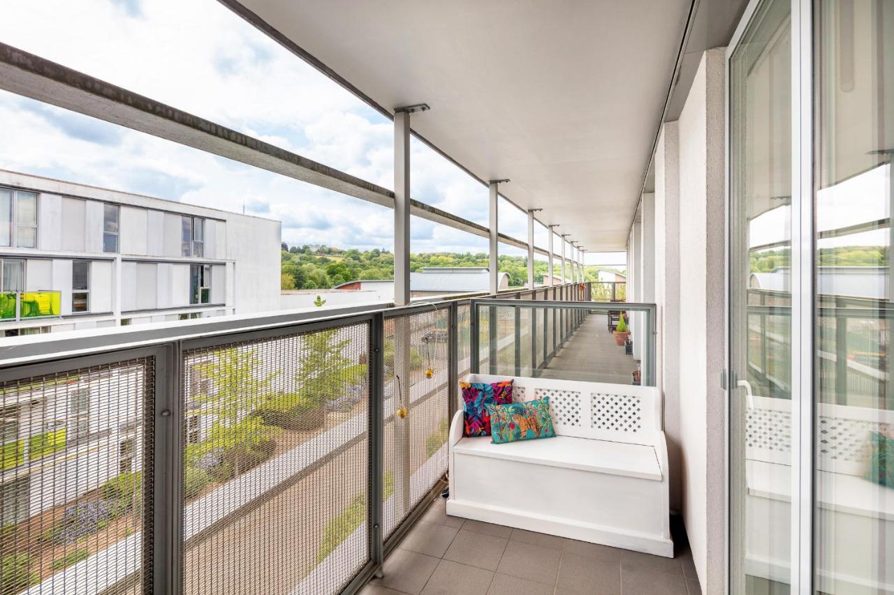 Stunning With Underground Parking! Appartement Londen