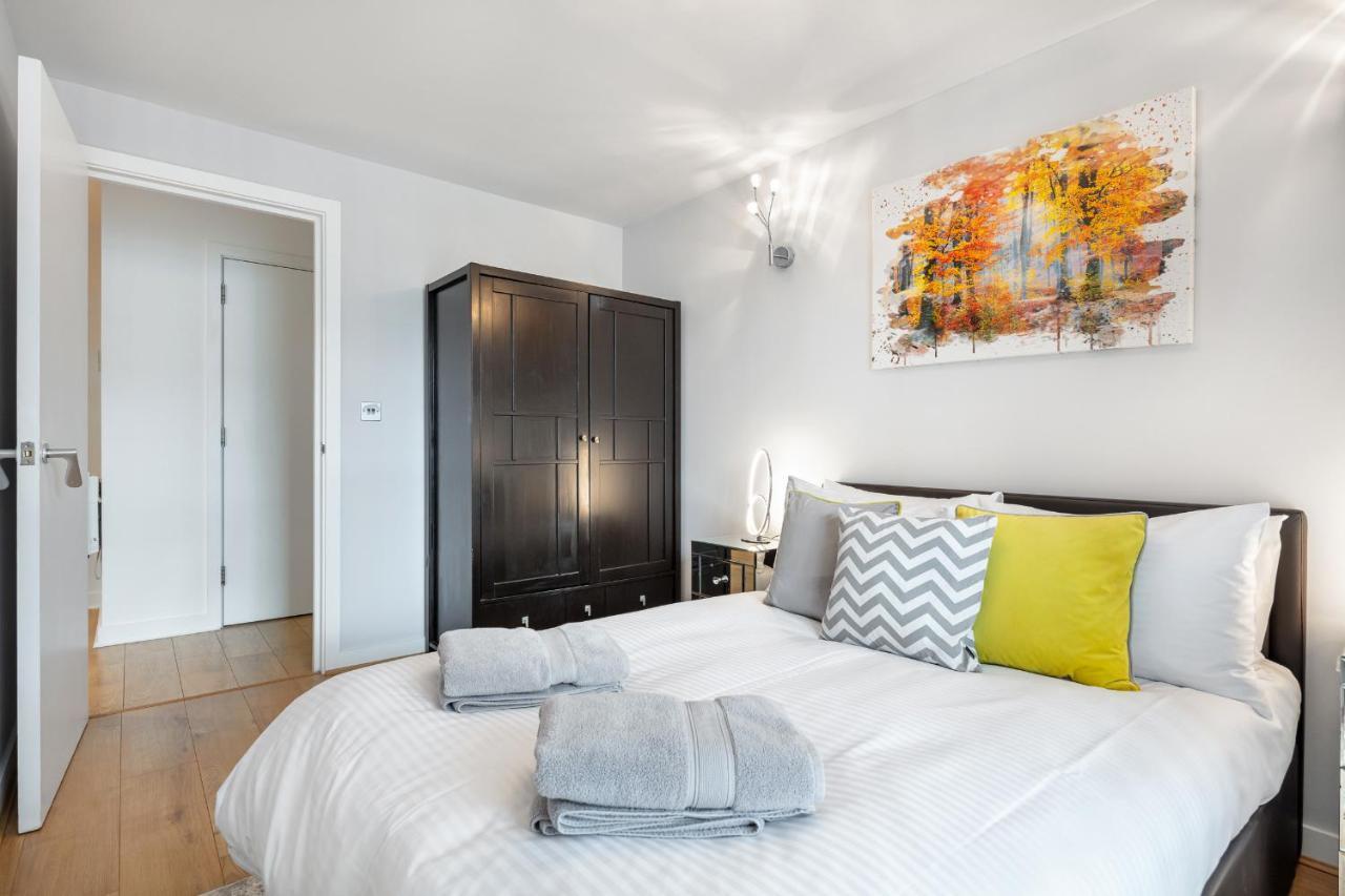 Appartement Stunning With Underground Parking! *