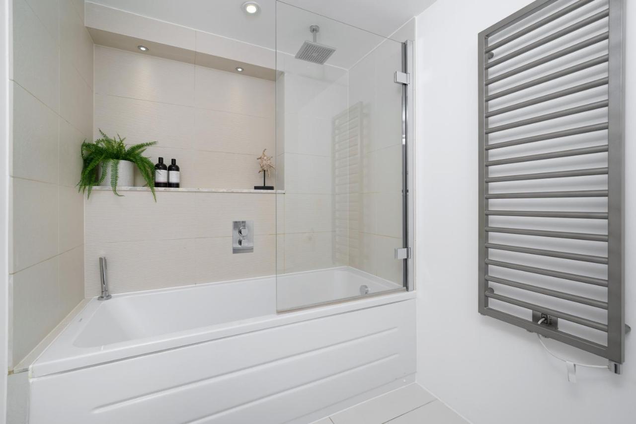 Appartement Aircon 2 Bedr, 3 Beds, 2 Bath Covent Garden, Subway