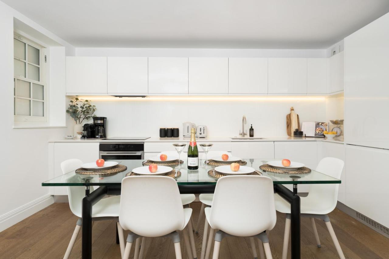Aircon 2 Bedr, 3 Beds, 2 Bath Covent Garden, Subway Appartement Londen