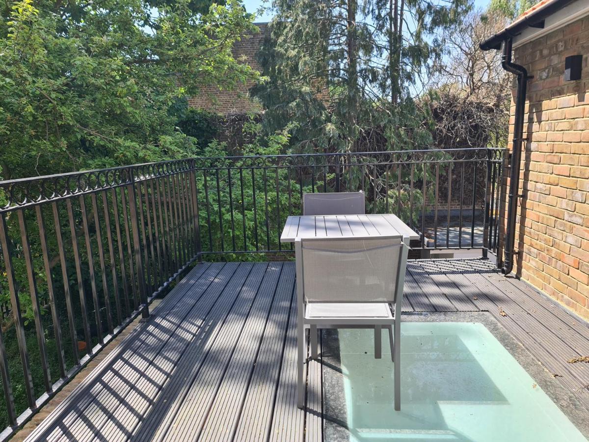 New - Family 2 Bedroom In Quiet Street Near Parks 107-3 1fl