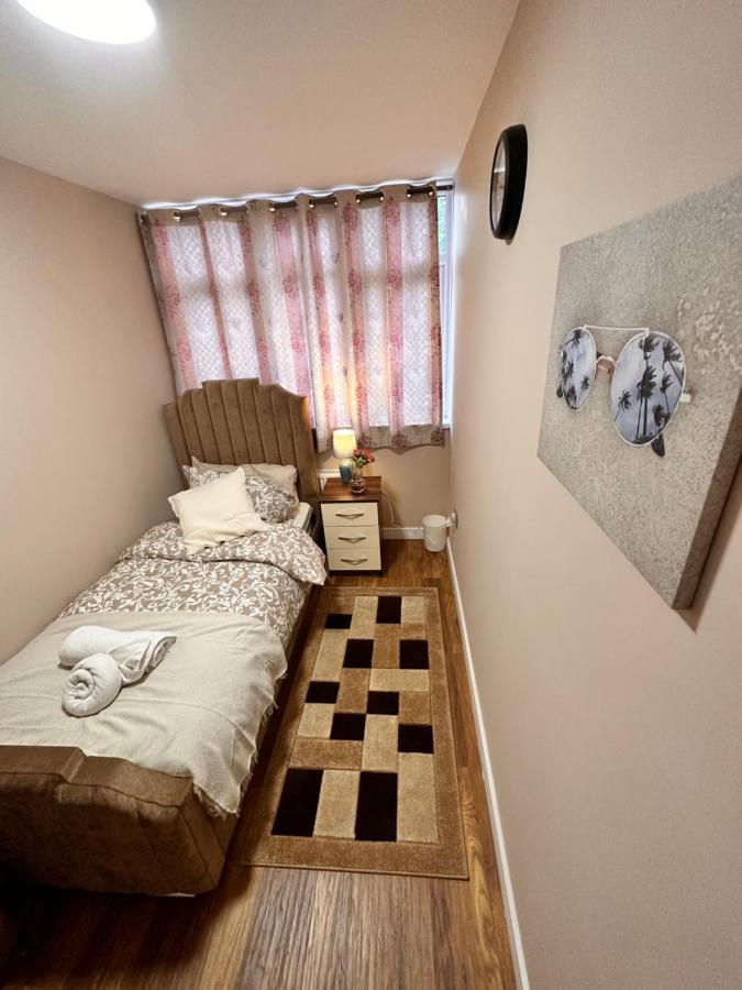 Gasthuis Canary Wharf Single Double And En-suite *