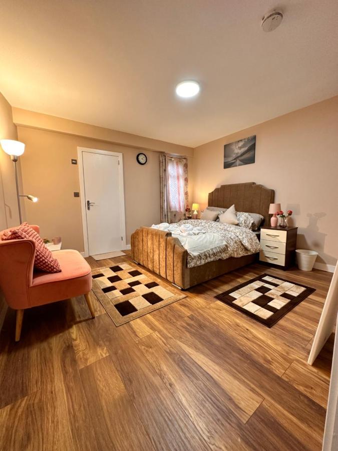Canary Wharf Single Double And En-suite * Londen