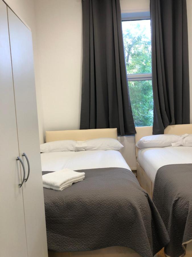 Apartment Streatley London