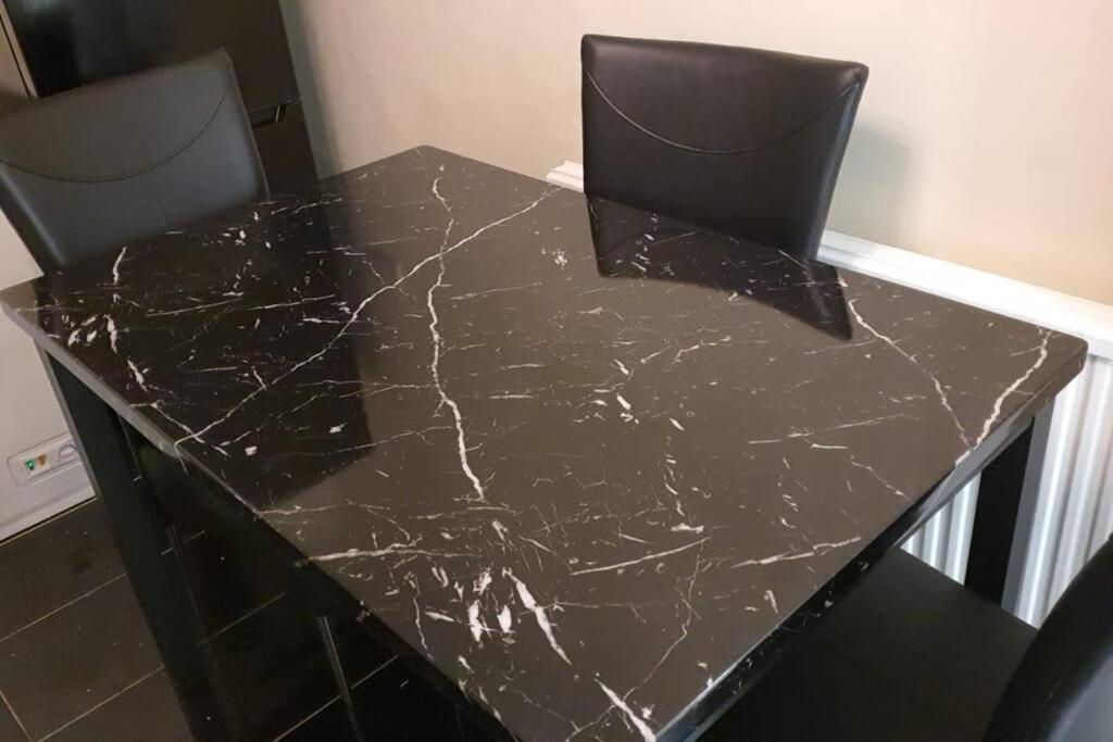 Apartamento 2 Bedroom Flat In Vauxhall, Londres