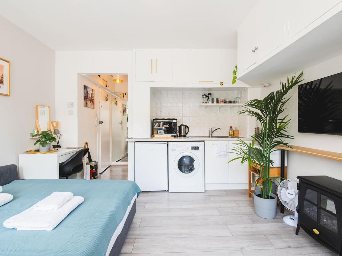 Appartement Pass The Keys - Stylish & Cozy Close To Hyde Park *