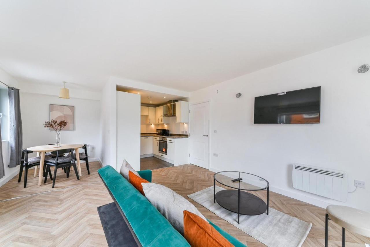 Amazing 2 Bedroom Flat In Canary Wharf Appartement *
