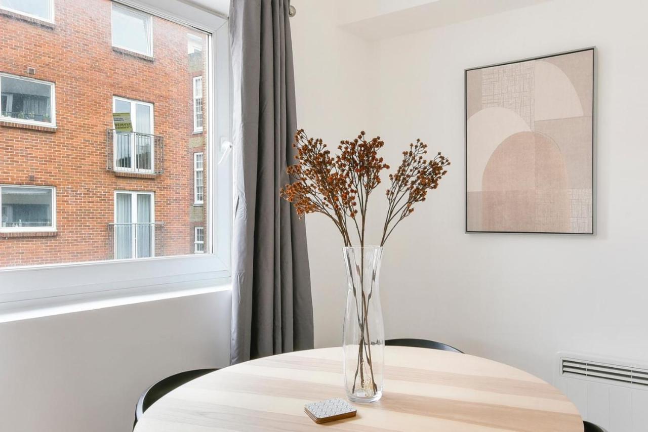 Amazing 2 Bedroom Flat In Canary Wharf Appartement