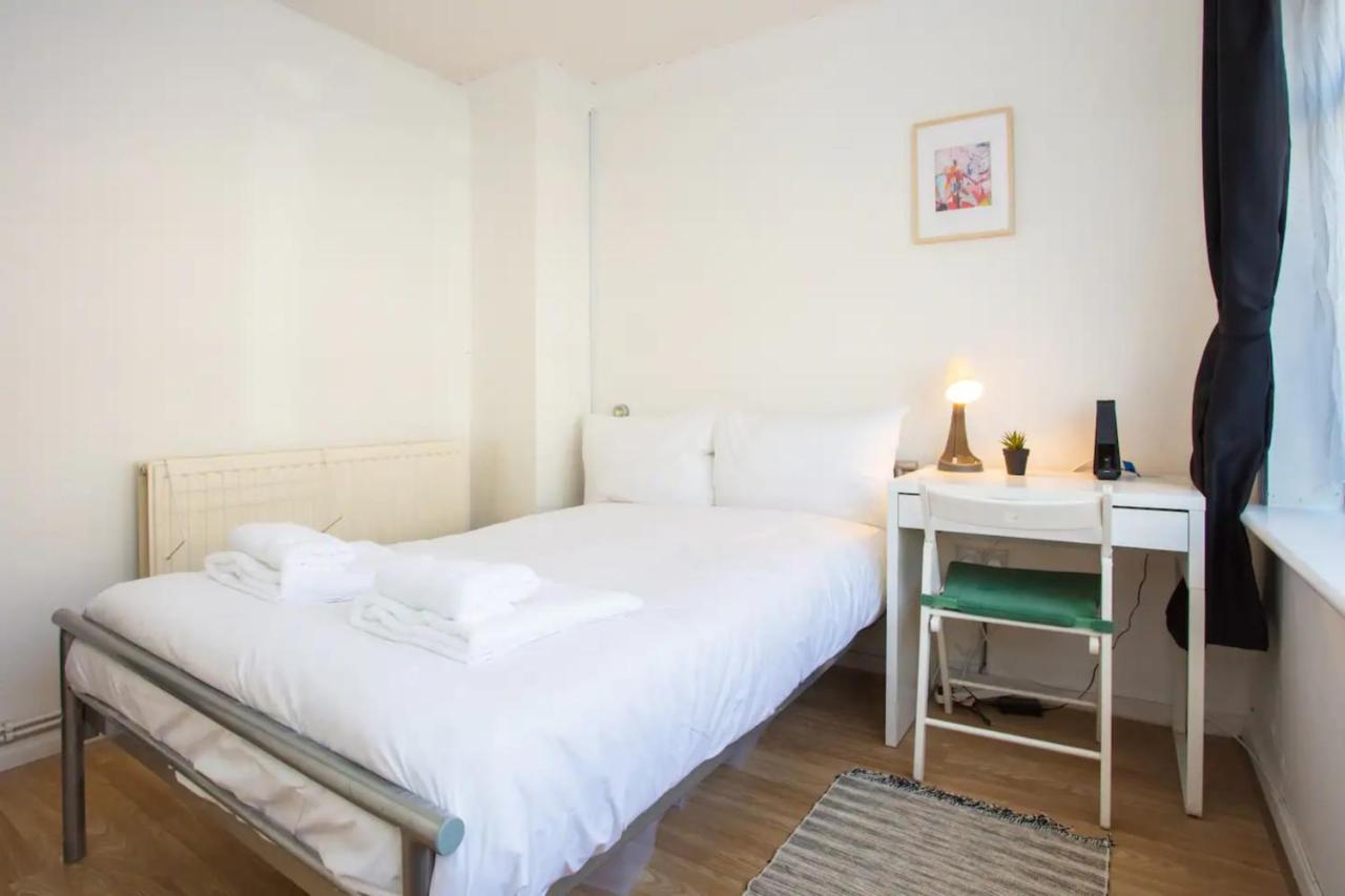 Vakantiehuis Stylish 4bd House With Private Garden - Stratford *