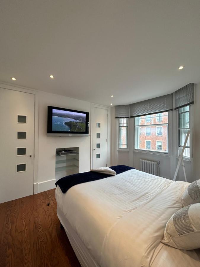 Crawford Street Apartment *