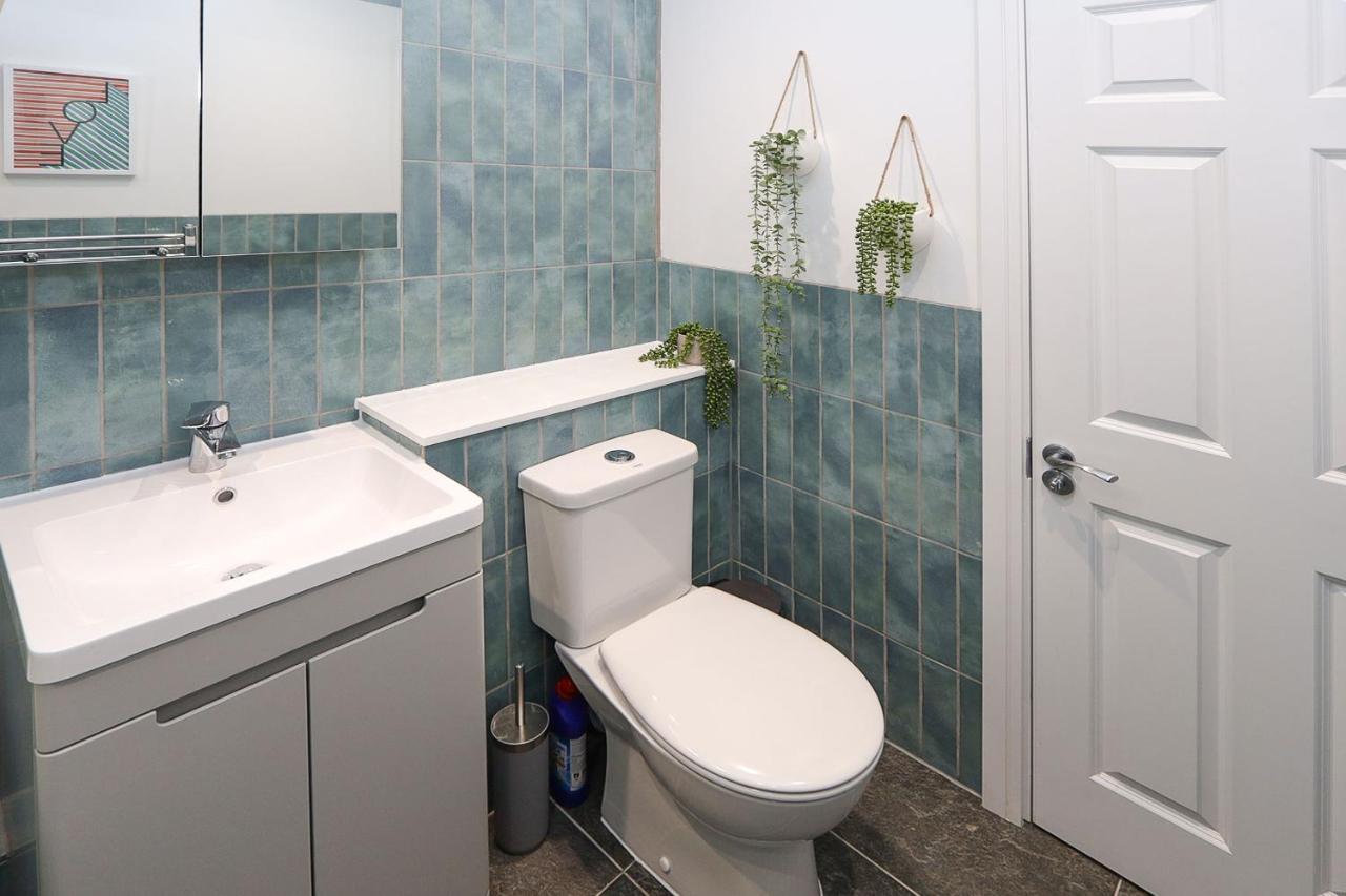The Secret, 1 Bed Flat With Patio - Zone 2