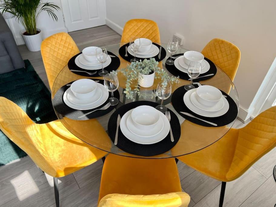 Lovely 3 Bedrooms Flat Appartement Londen