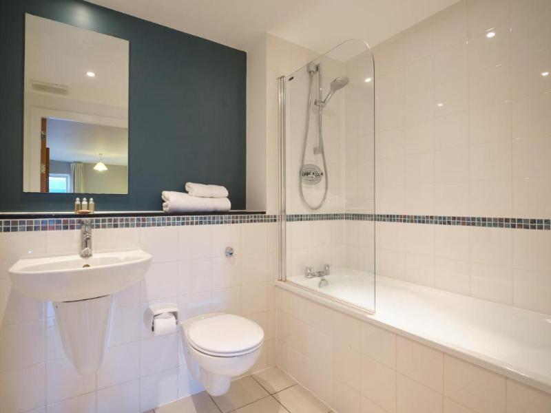 Apartahotel Marlin Bridge - Empire Square 4*