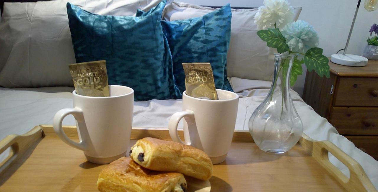 Apartment Stylish West Get Away Shepherd Bush Market Westfield London
