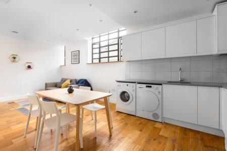 Trendy East Flat Sh11 Londen
