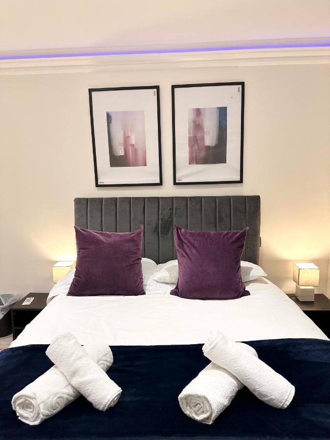 Stylish 3-bedroom Flat In Prime Location Holiday home London