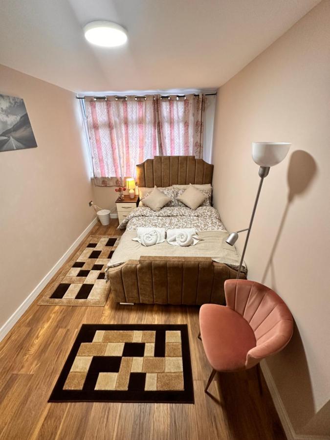 Gasthuis Canary Wharf Single Double And En-suite *