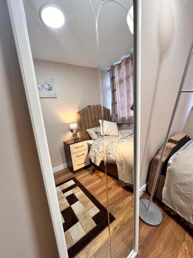 Gasthuis Canary Wharf Single Double And En-suite *