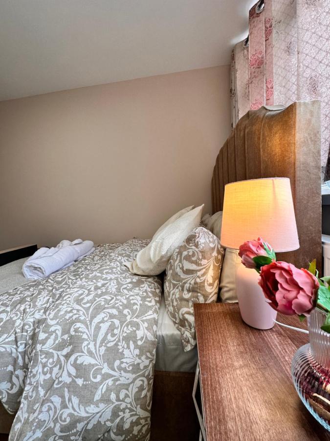 Gasthuis Canary Wharf Single Double And En-suite Londen