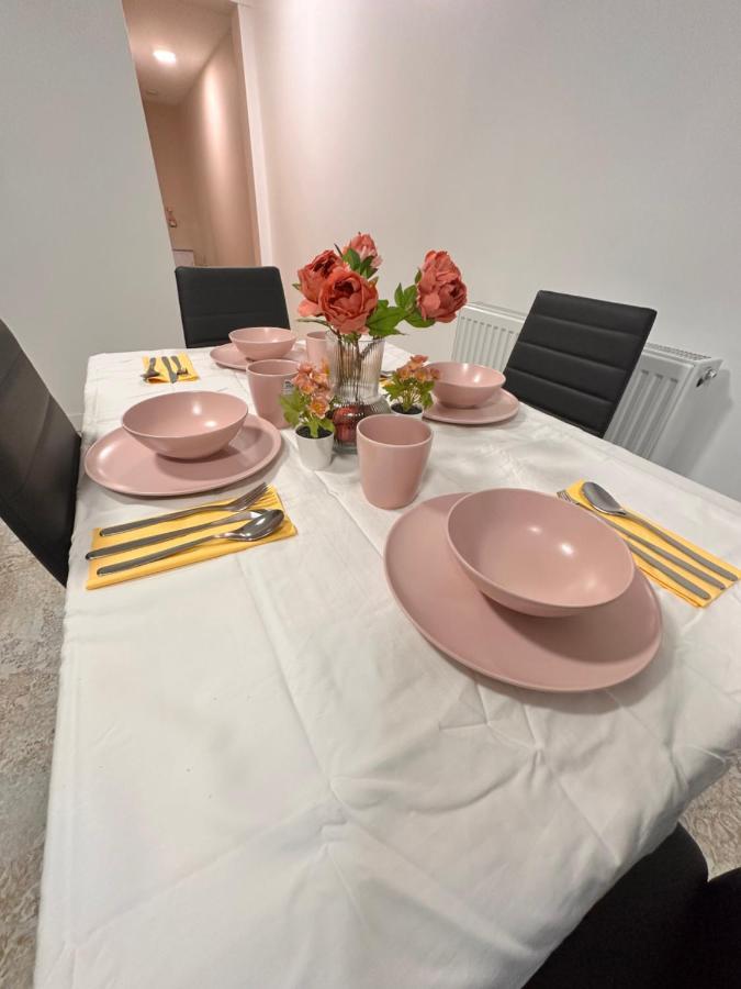 Canary Wharf Single Double And En-suite * Londen