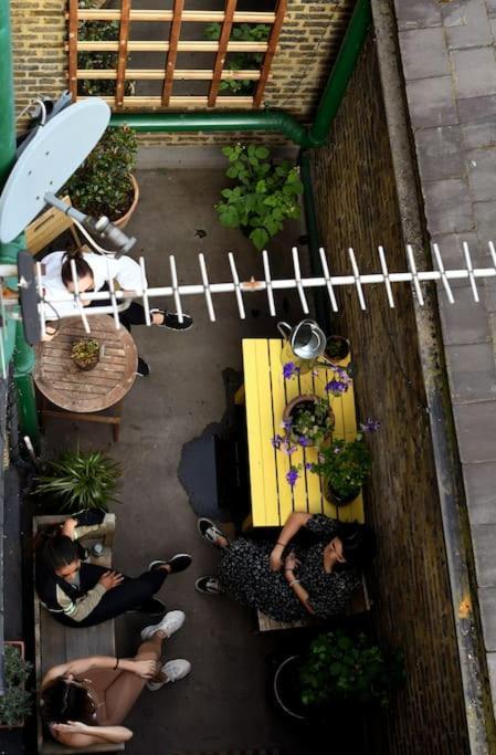 Three-storey, Renovated 1890s Heritage In Spitalfields Market *