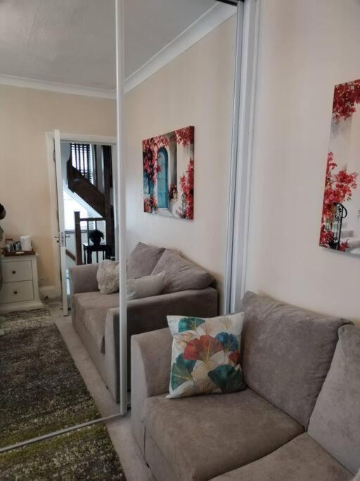 Wembley 2 Bed/2 Bath Modern Apt London