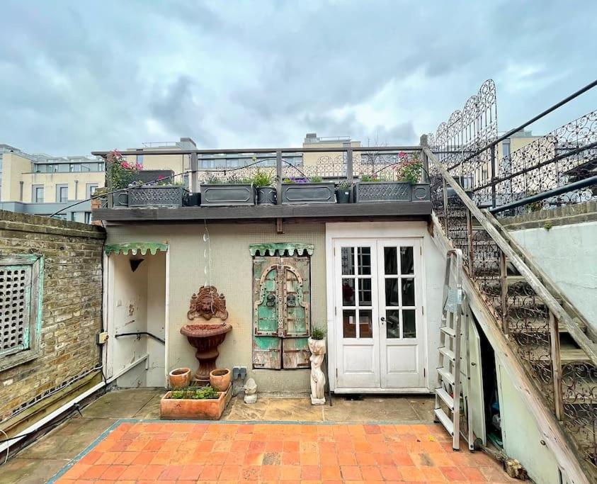 Golborne Road 3 Bedrooms Antique Rooftop Terrace Flat * London