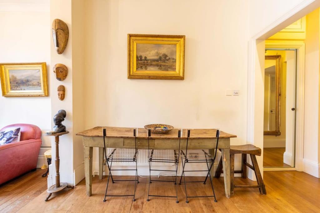Golborne Road 3 Bedrooms Antique Rooftop Terrace Flat Apartment *