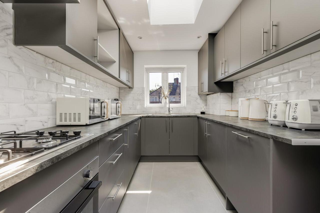The Wembley Collection Apartment