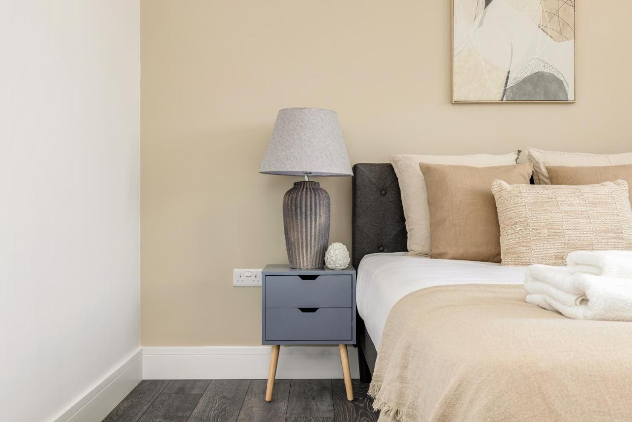 The Wembley Collection Apartment *