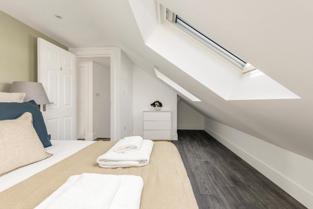 The Wembley Collection Apartment London