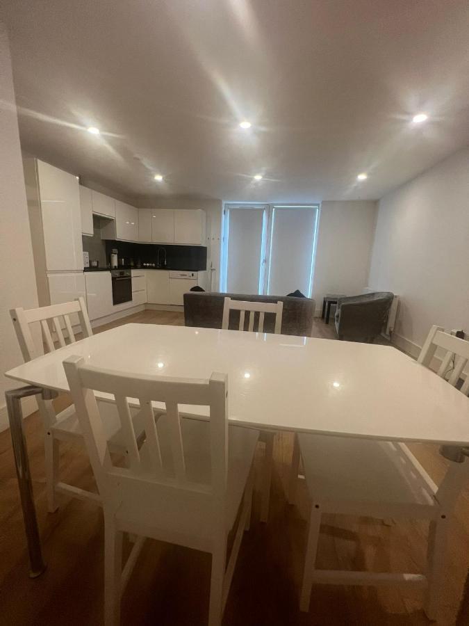 Sw - Four - 3 Appartement Londen