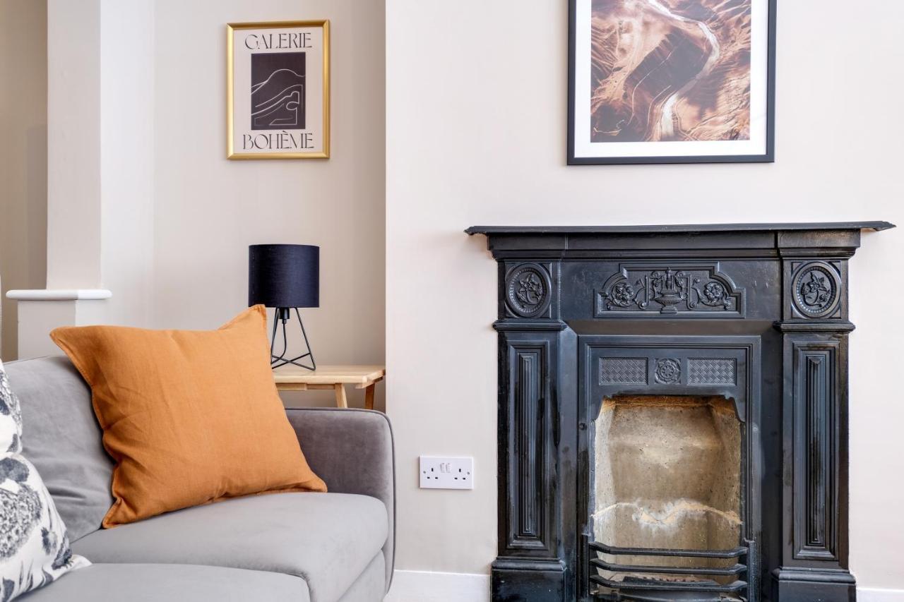 Сasa de vacaciones Luxury 3 Bedroom 2 Bathroom House, Fulham By 360stays *