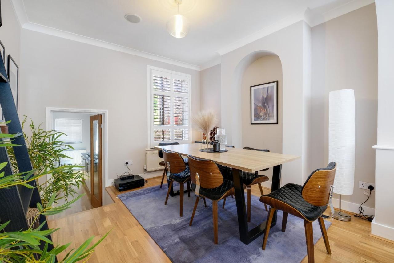 Сasa de vacaciones Luxury 3 Bedroom 2 Bathroom House, Fulham By 360stays *