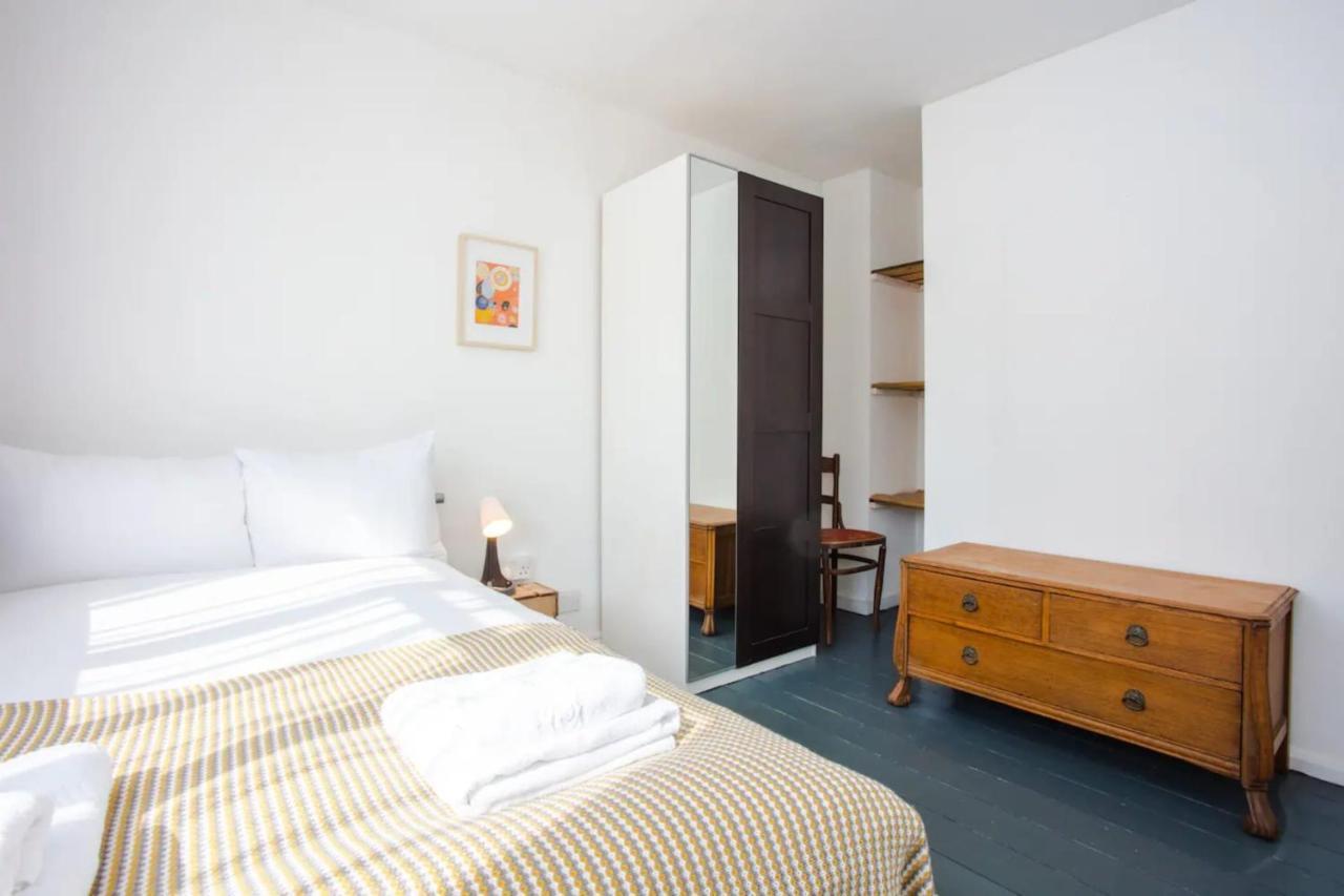 Vakantiehuis Stylish 4bd House With Private Garden - Stratford *