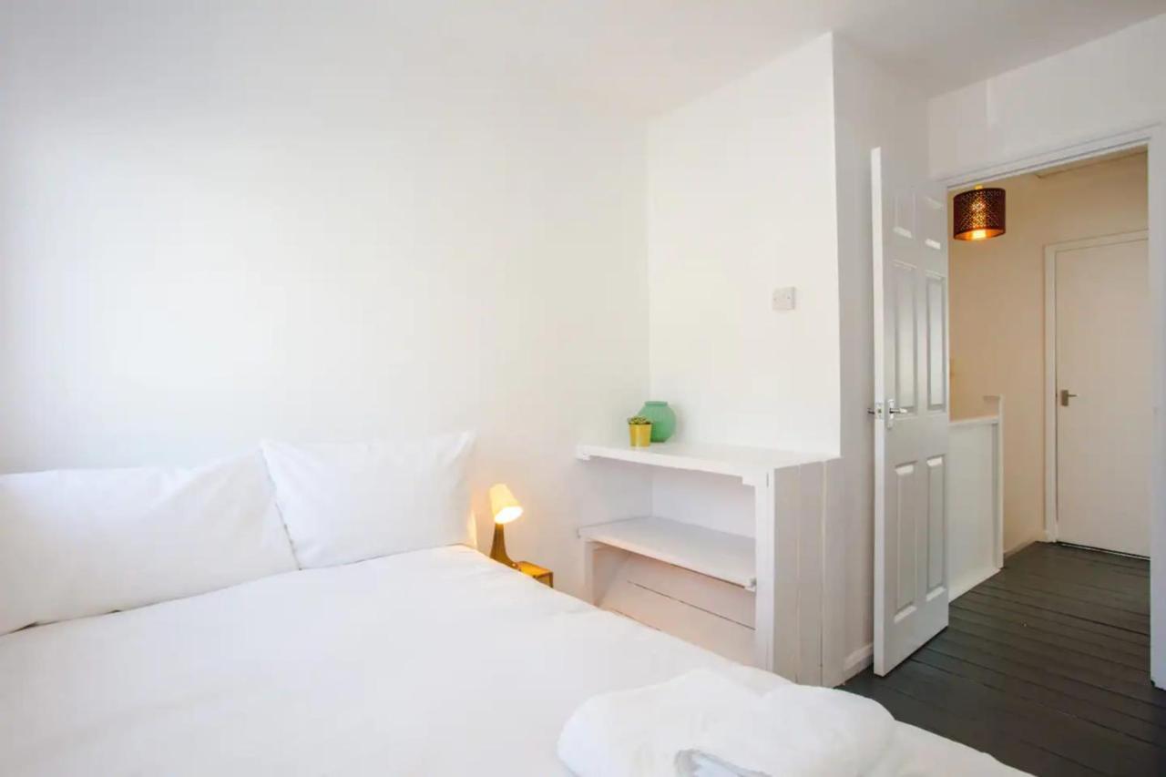 Stylish 4bd House With Private Garden - Stratford Vakantiehuis