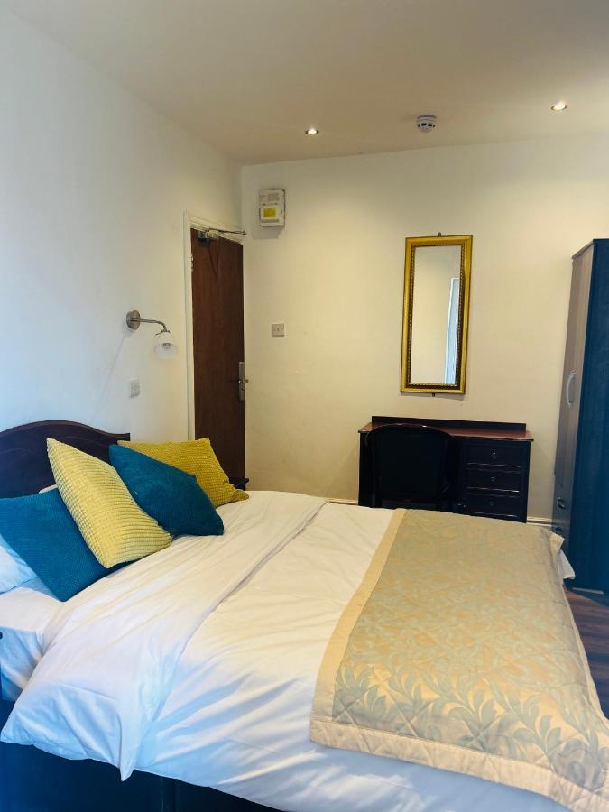 Sinai London