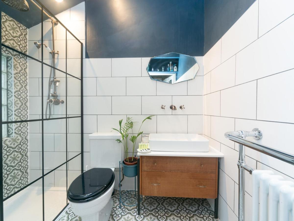 Pass The Keys Rustic And Quirky Flat In Charming Charlton Village London