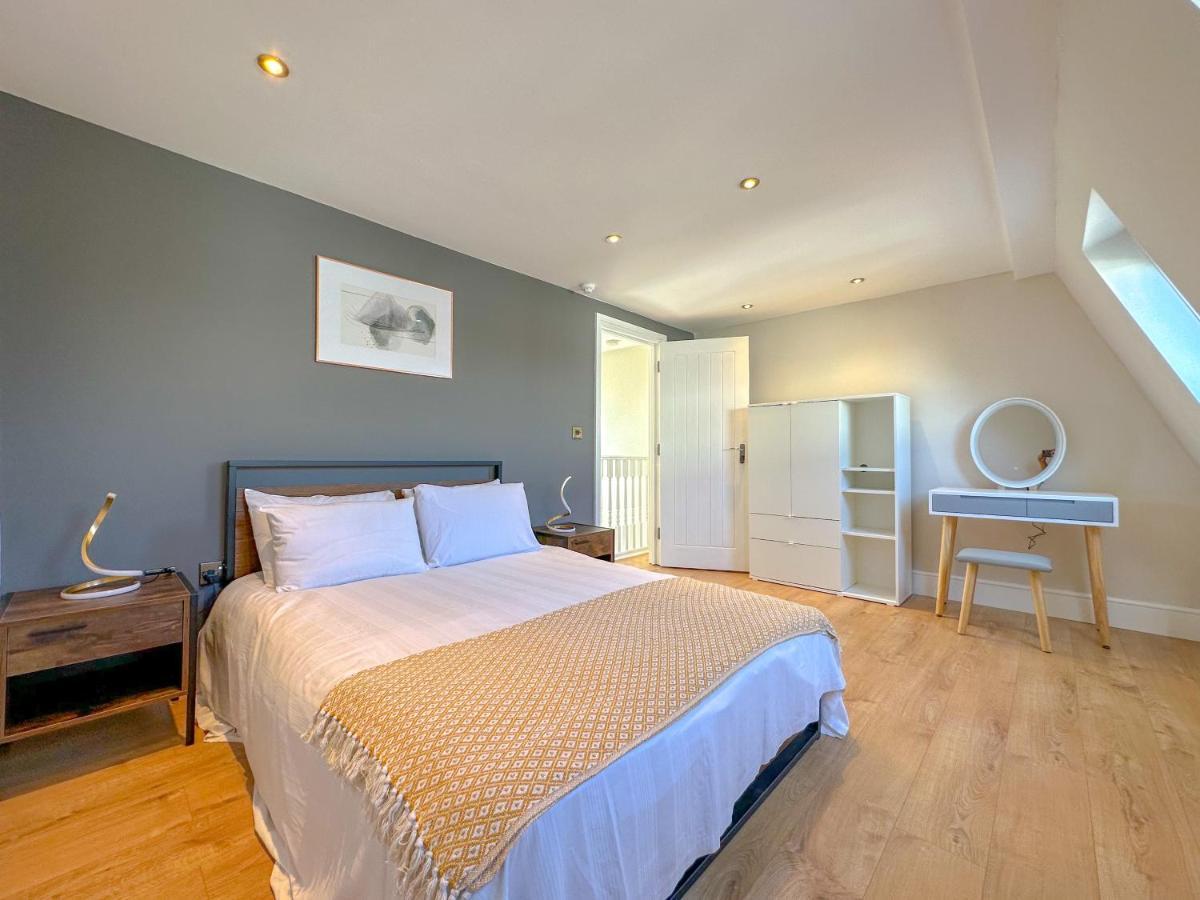 Parkway Residences Apartment London