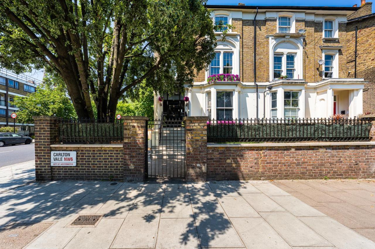 Modern 3 And 2 Bedroom Flat In Central With Installed Ac Appartement Londen