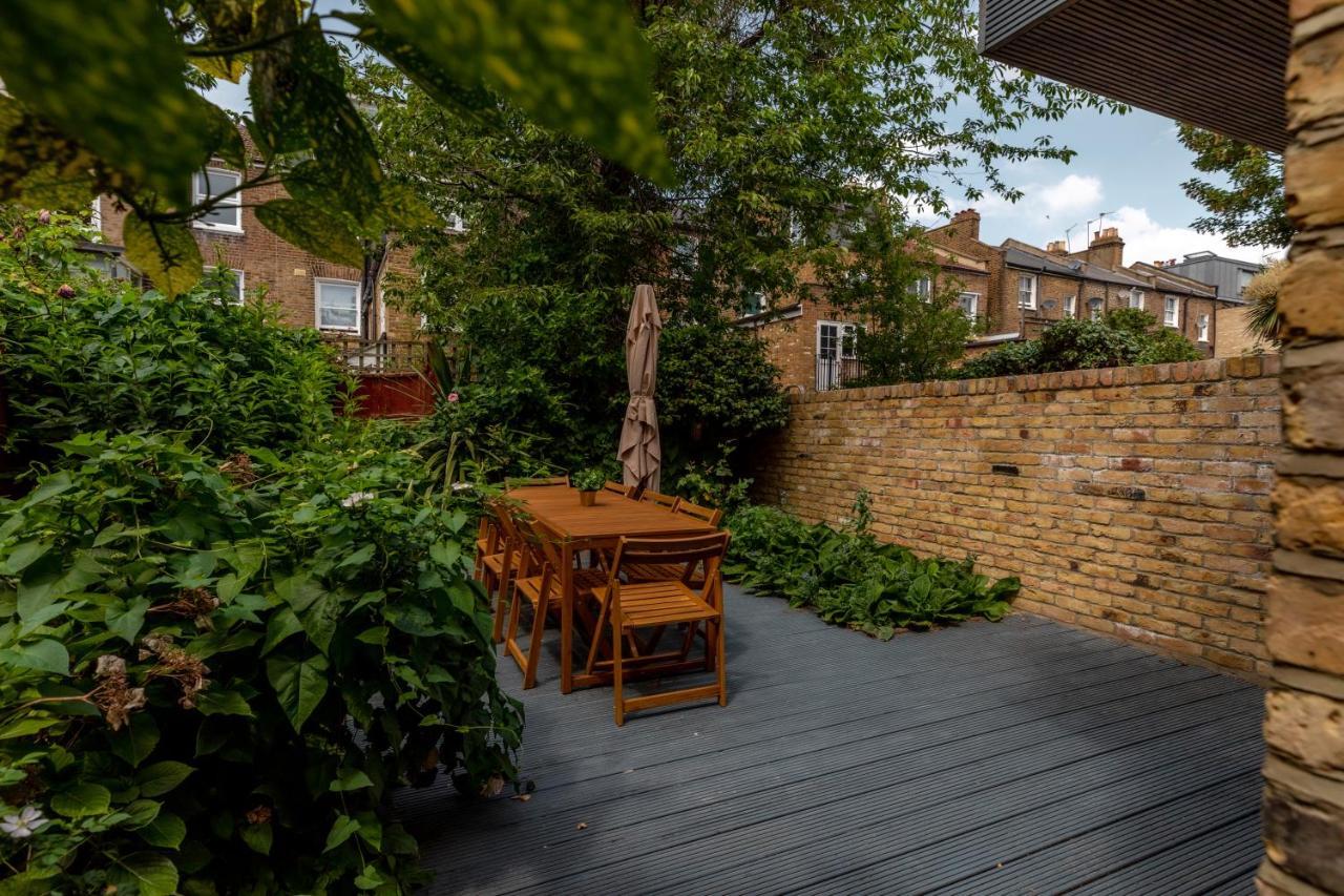 Appartement Central, Stylish And Spacious 4 Bedroom House 2,5 Bathrooms In Shepherd's Bush Londen