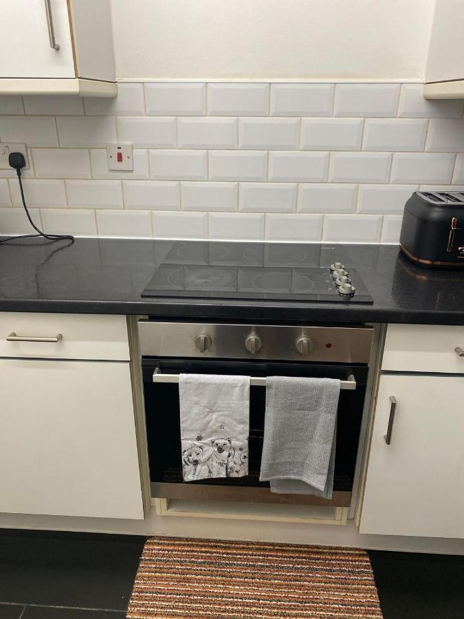 Streatham High Street Apartment