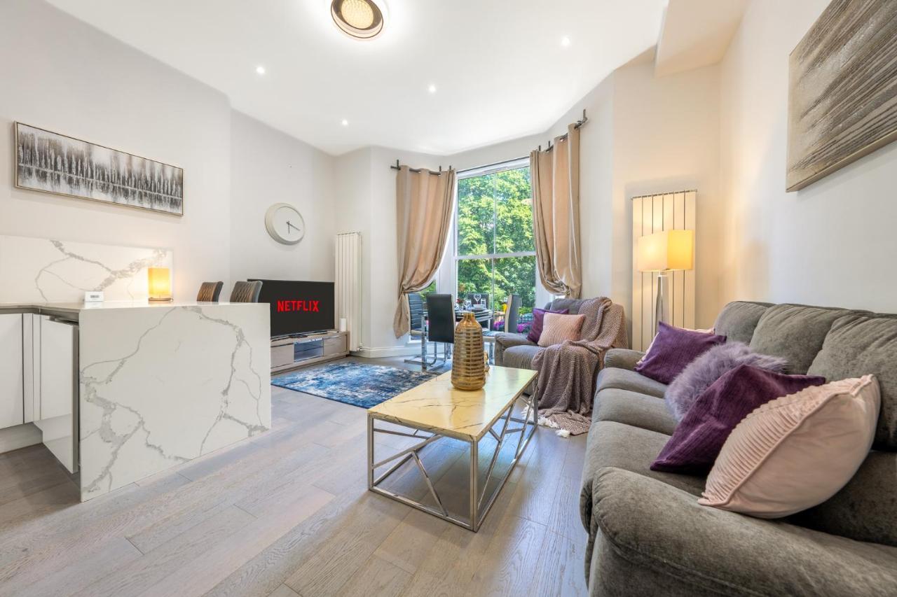 Modern 3 And 2 Bedroom Flat In Central With Installed Ac Appartement *
