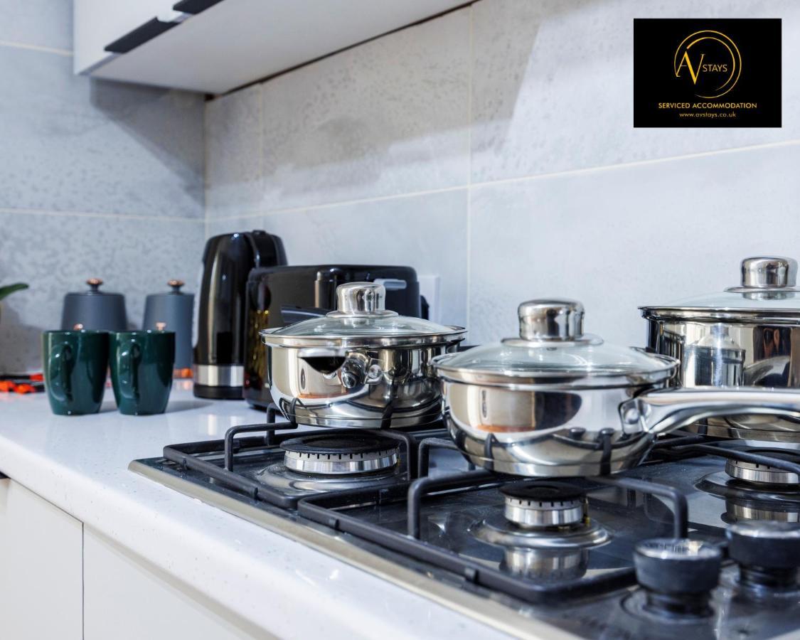 2 Bedroom House By Av Stays Short Lets Croydon With Free Wi-fi Londres