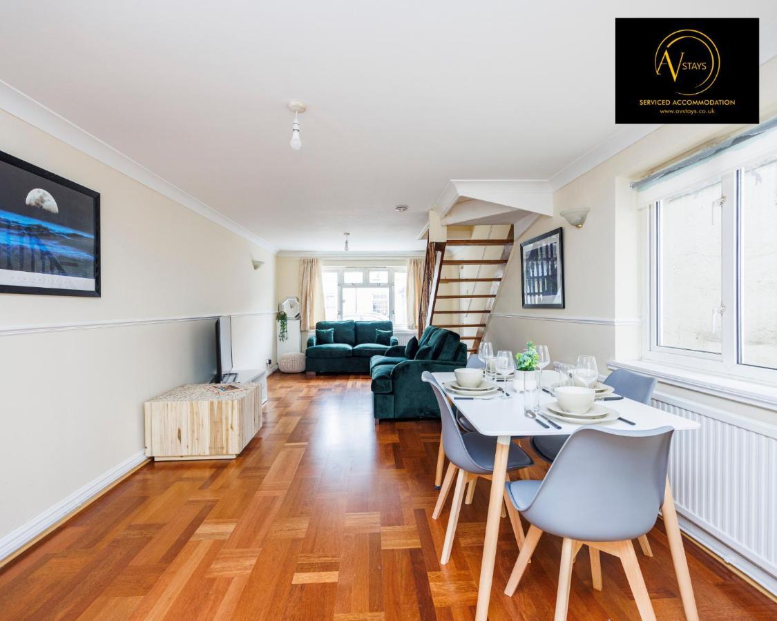 2 Bedroom House By Av Stays Short Lets Croydon With Free Wi-fi Londres