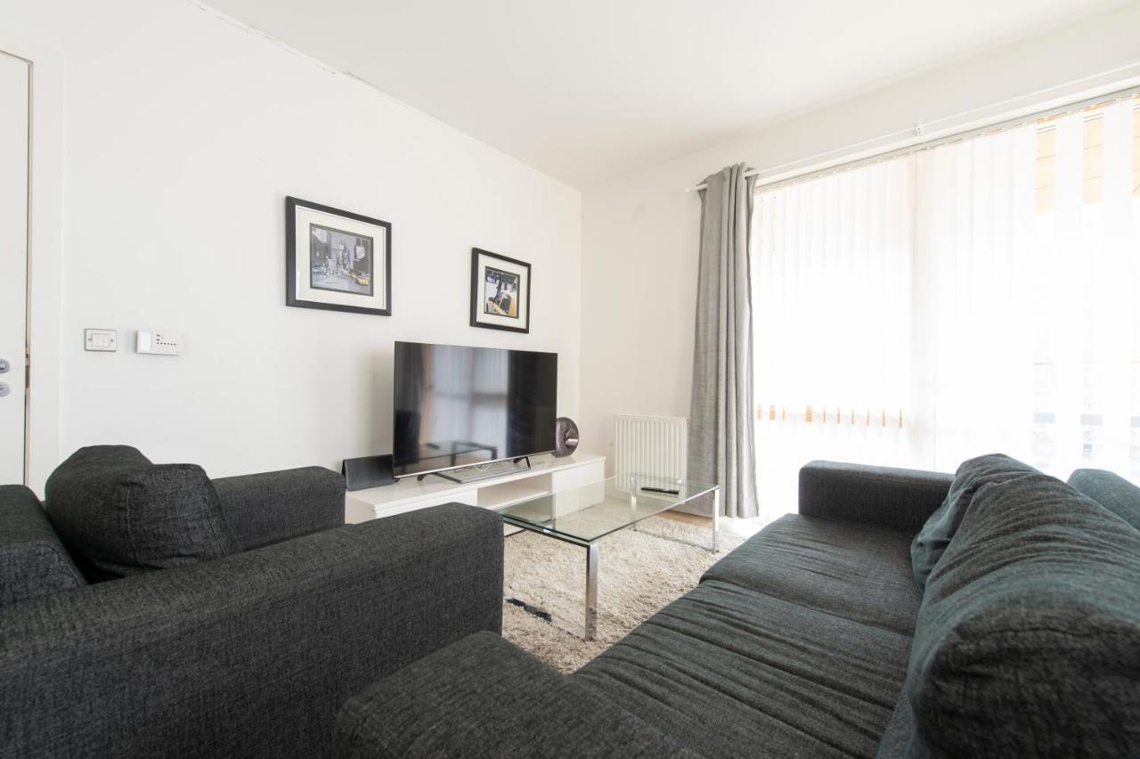 Luxury Canning Town Apartment London