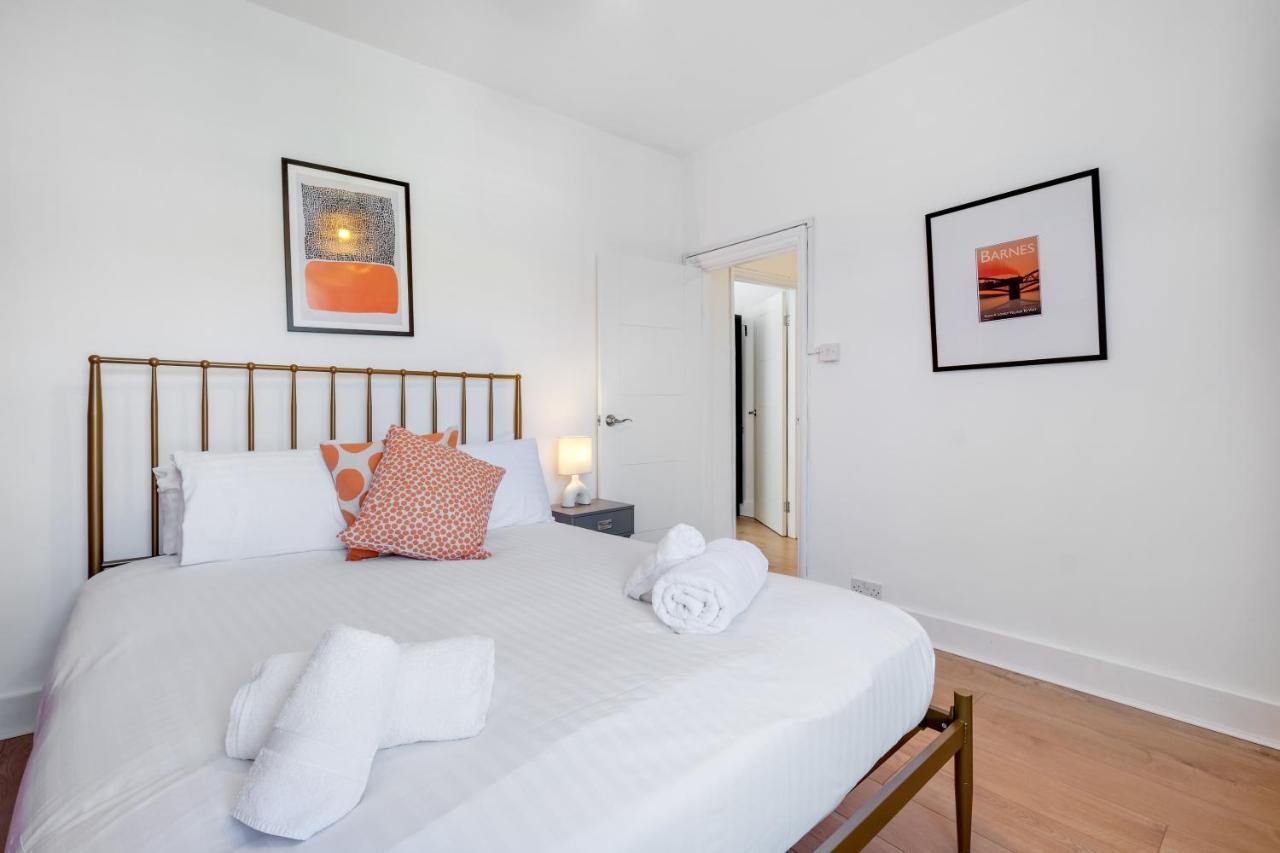 Luxury 3 Bedroom 2 Bathroom House, Fulham By 360stays * Londres