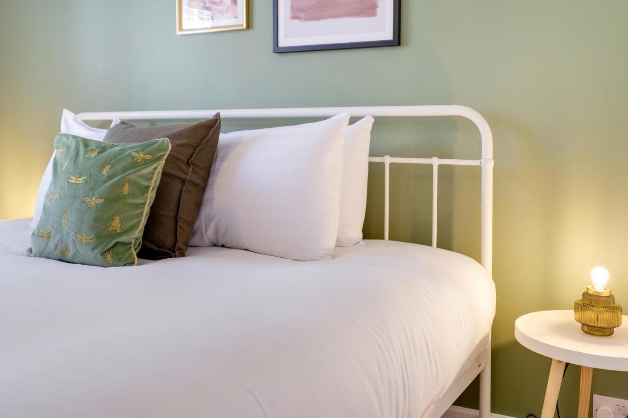 Luxury 3 Bedroom 2 Bathroom House, Fulham By 360stays *