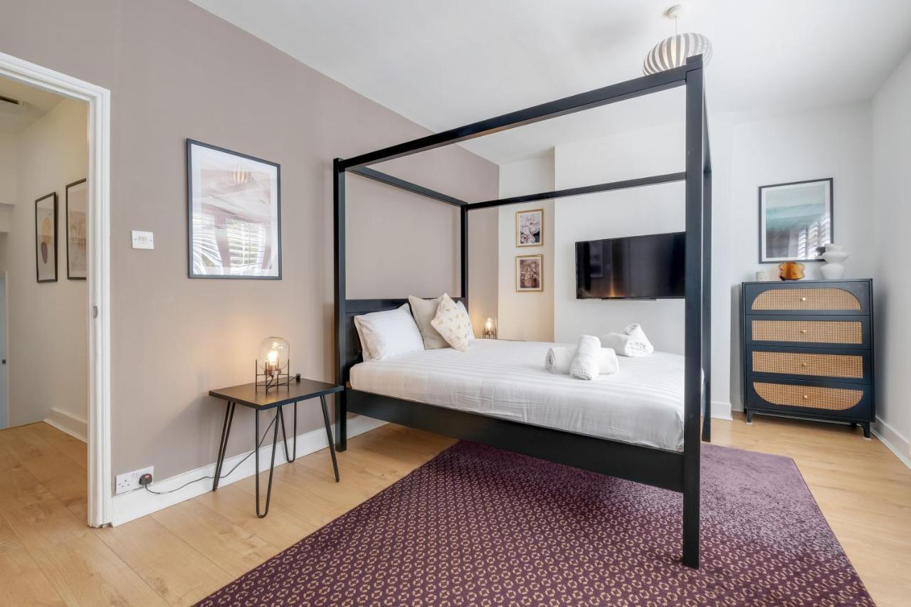 Сasa de vacaciones Luxury 3 Bedroom 2 Bathroom House, Fulham By 360stays *