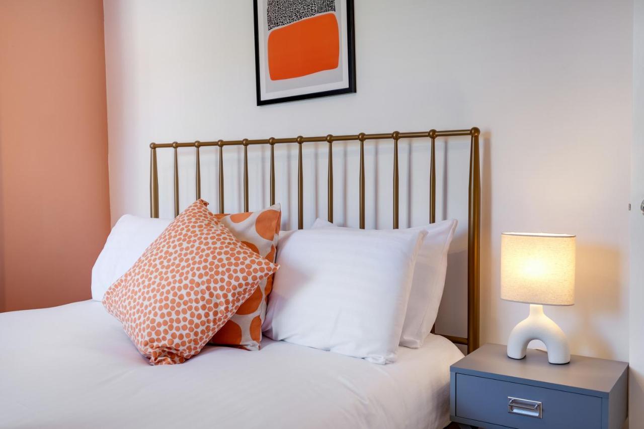 Сasa de vacaciones Luxury 3 Bedroom 2 Bathroom House, Fulham By 360stays Londres